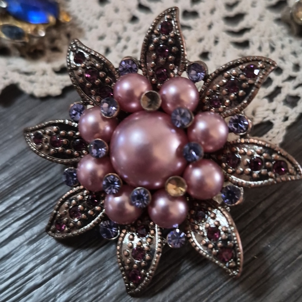 Assorted Women’s Decorative Brooch - Multi-Color Rhinestone & Cameo Cluster - Picture 7 of 8